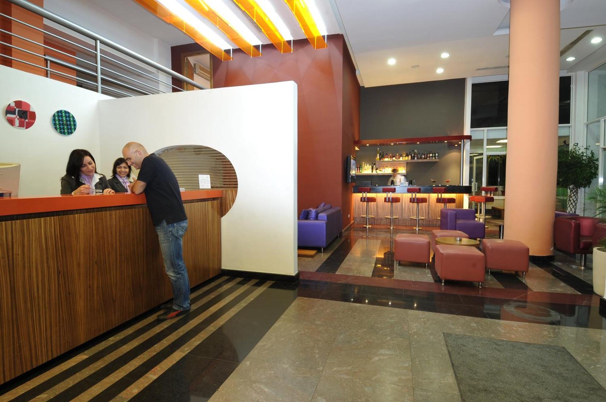 Suite Hotel Chrome - Bejrút Exteriér fotografie
